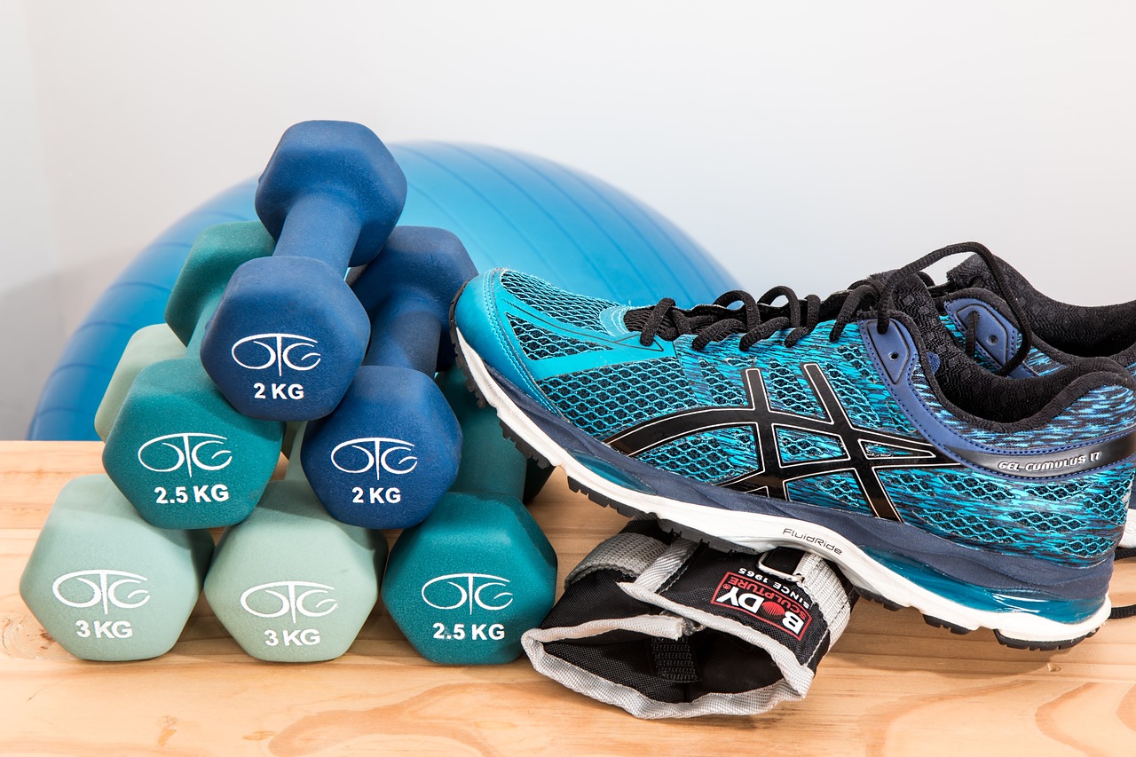 dumbbells-2465478_1280 dumbbells-2465478_1280